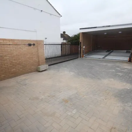 Holden Court Apartments -Apt 4 West Drayton  Exterior foto