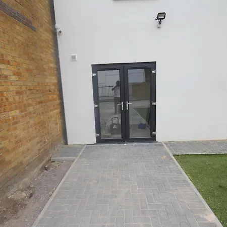 Holden Court Apartments -Apt 4 West Drayton  Exterior foto